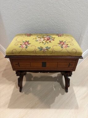 Antique Eastlake Victorian Carved Walnut Stool/Sewing Box Needlepoint Pillow Top